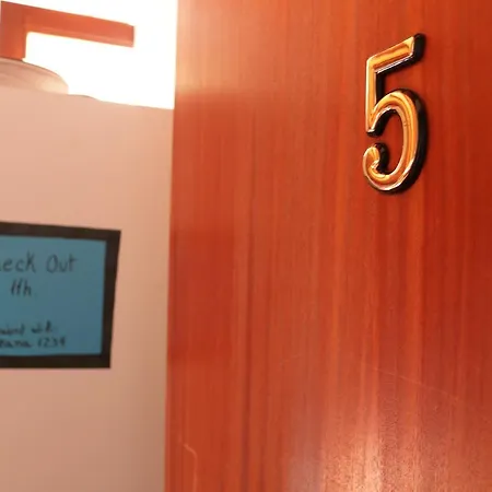 Alma 2 Auberge de jeunesse *