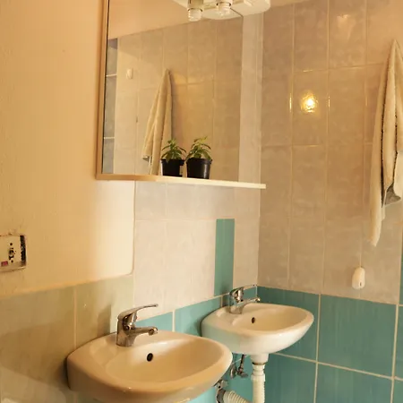 Alma 2 Hostel Poreč