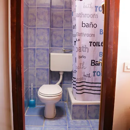 Alma 2 Hostel